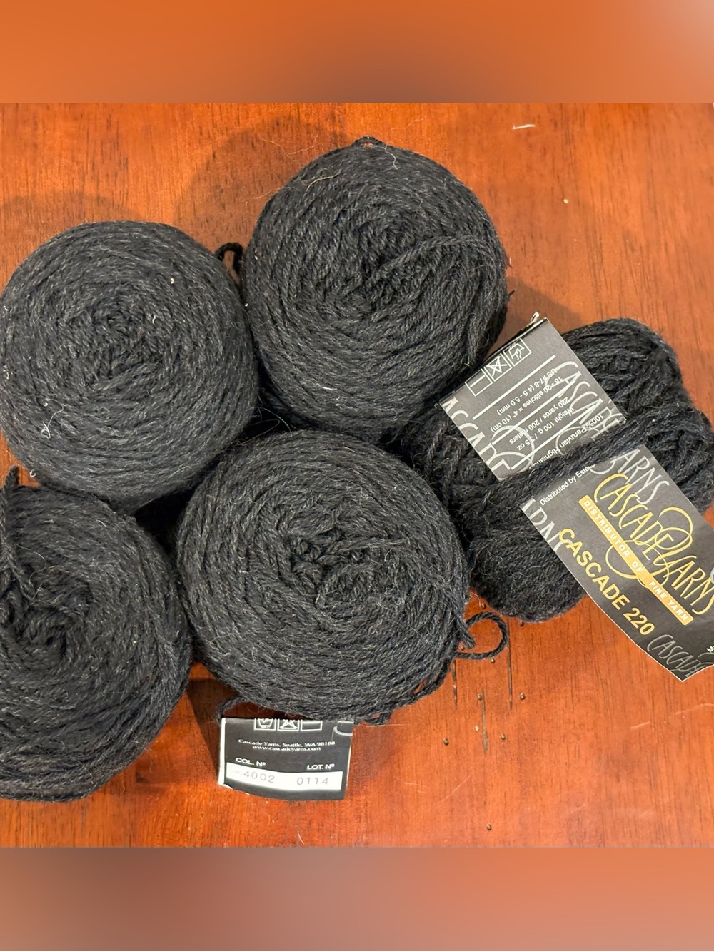Cascade 220 100% Peruvian Highland Wool Yarn - 5 Skeins Charcoal Black (Size 4)